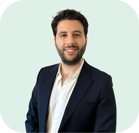 Photo à bord arrondis de Ruben Elbaz, expert-comptable diplômé et fondateur du cabinet d'expertise comptable spécialisé en optimisation fiscale ASL Partners situé à Paris